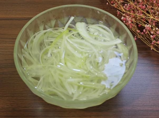 涼拌雞絲洋蔥做法 涼拌雞絲洋蔥做法