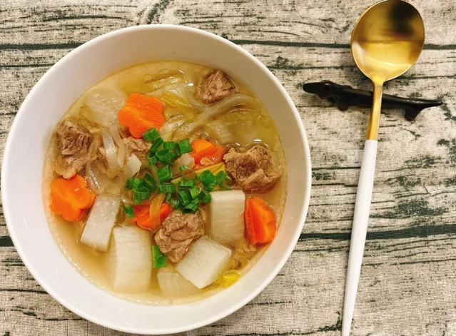 電鍋清燉牛肉湯食譜