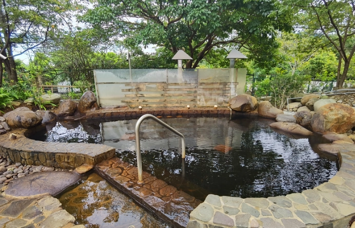 桃園溫泉湯屋