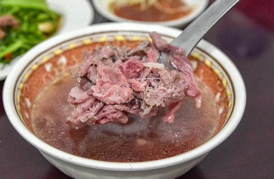 台南美食牛肉湯