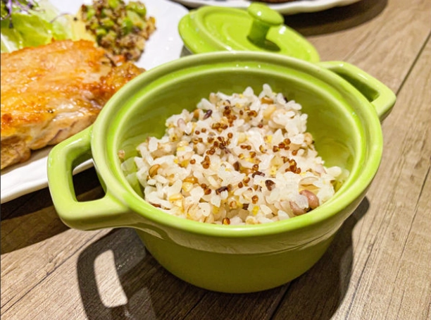 台北圓山站餐廳