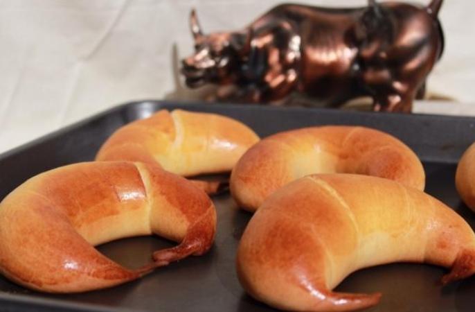 脆皮金牛角做法完整教學：從零開始學會酥脆秘訣