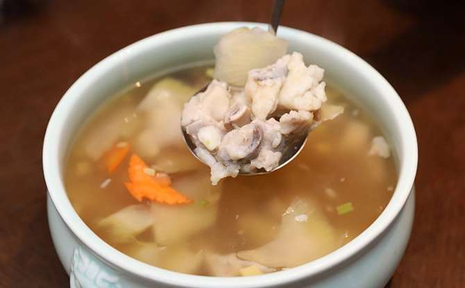 狗蒜頭雞湯食譜