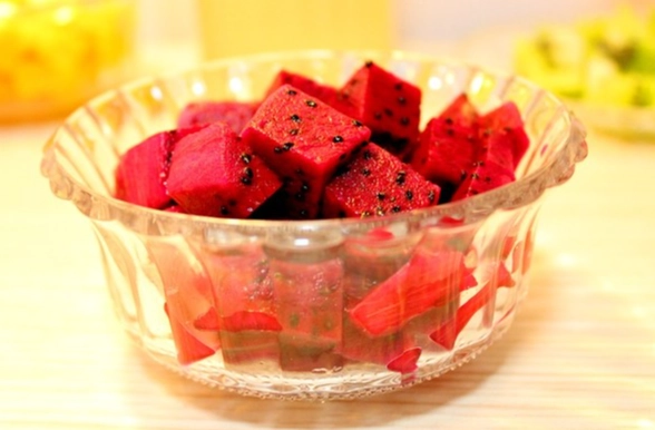 狗狗可以吃紅肉火龍果