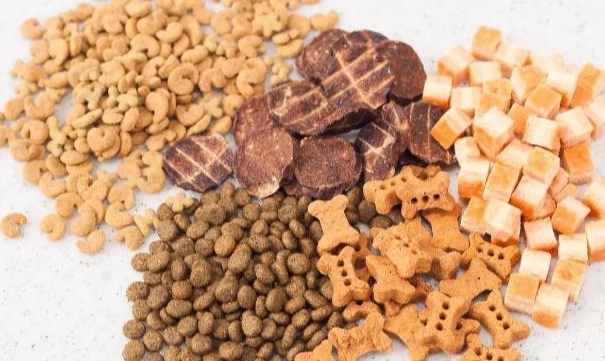 法米納狗飼料成分