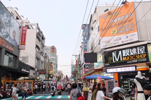 文化路白天 文化路白天