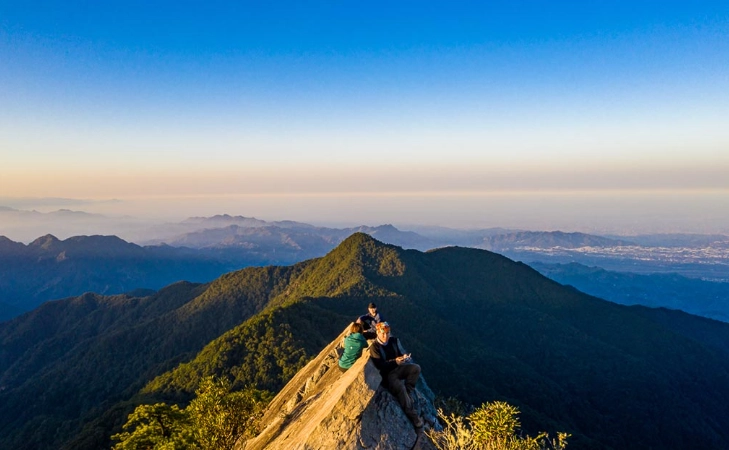 鳶嘴山登山路線