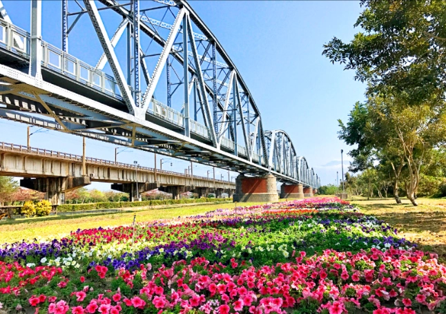 舊鐵橋濕地公園