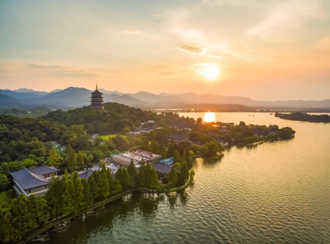 西湖一日遊 西湖一日遊