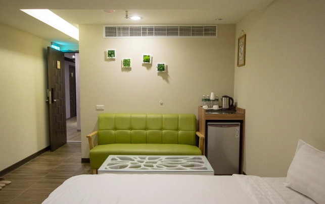 新北捷運站附近住宿