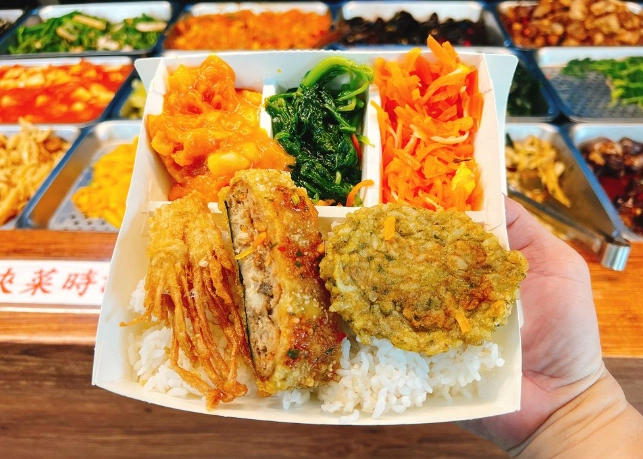 永康素食小吃全攻略：在地人私藏美食指南與健康飲食秘訣