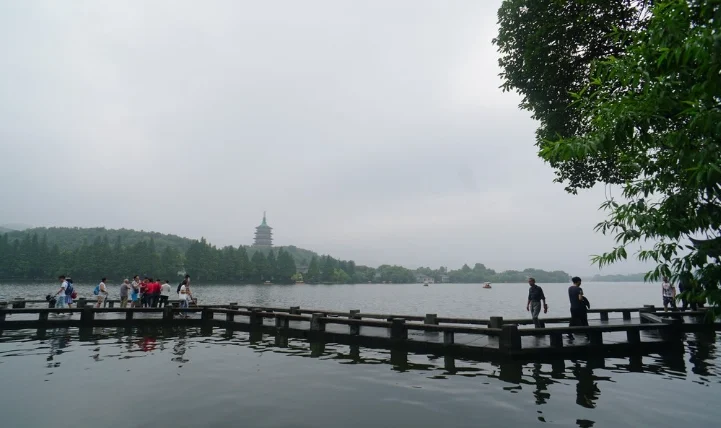 杭州西湖怎麼玩