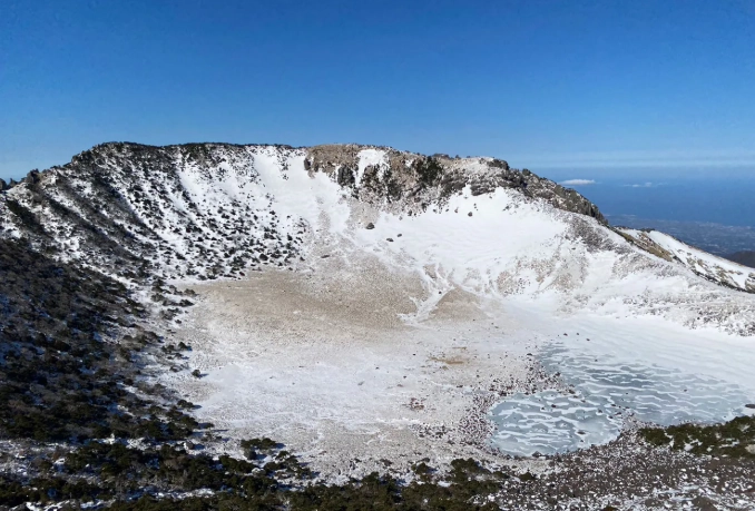 漢拿山難度全解析：路線比較、裝備準備與登山技巧完整指南