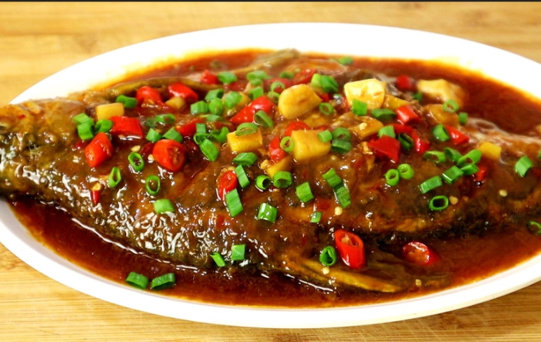 紅燒魚完整教學：從選魚到醬汁的秘訣大公開，在家輕鬆做出餐廳級美味