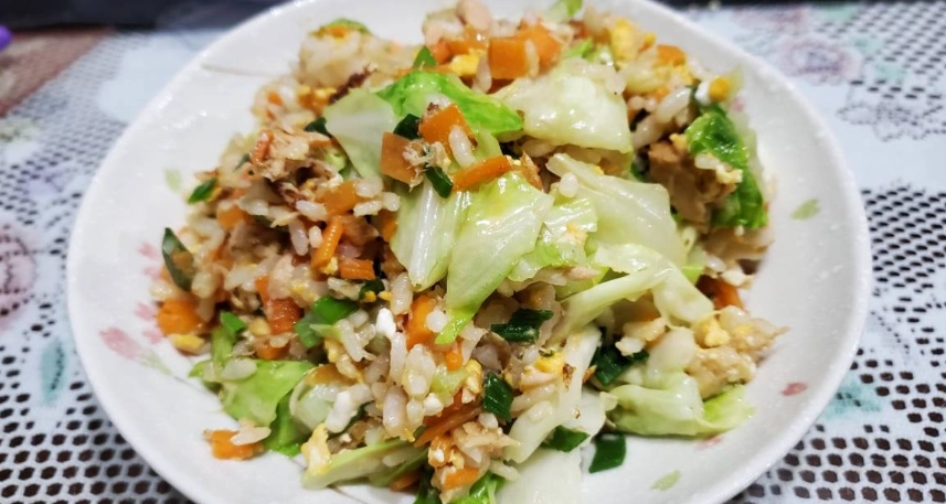 高麗菜炒飯出水怎麼辦？5招解決濕軟問題的實用技巧