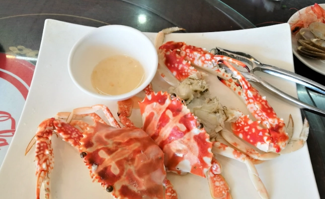 龜吼漁港金翡翠餐廳