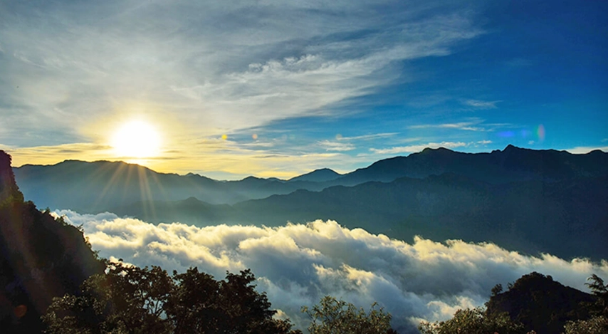 阿里山觀日列車 阿里山觀日列車