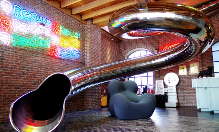 台中飯店溜滑梯