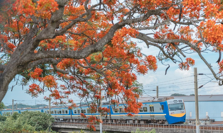 苗栗火車景點