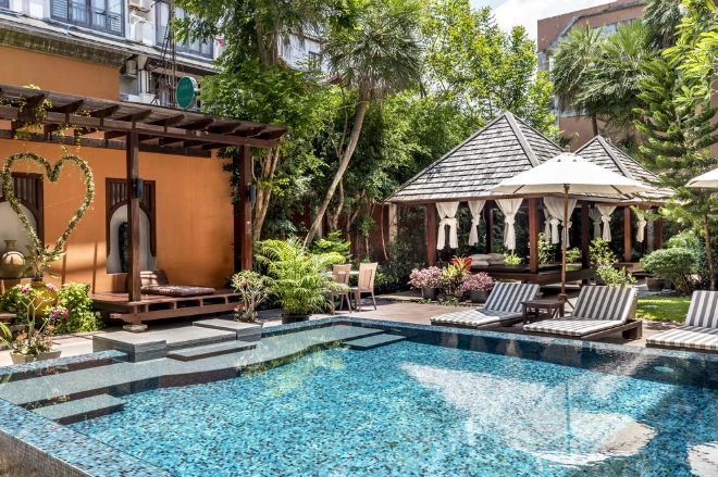 蘇梅島水上屋全攻略：選房技巧、價格比較與真實體驗分享