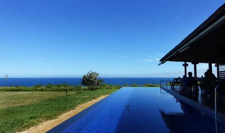 小琉球無邊際泳池民宿