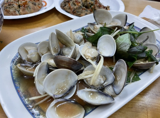 王功漁港必吃評分最高美食地圖：在地人嚴選8間必訪餐廳