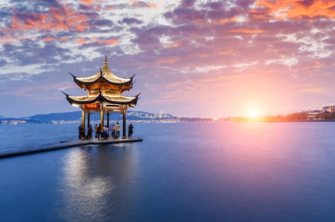 大陸西湖景點全攻略：杭州西湖必遊清單與深度玩法