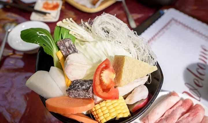 台一生態休閒農場附近餐廳