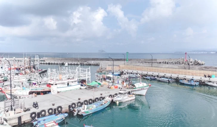 龜吼漁港附近咖啡廳