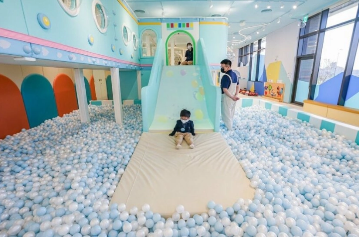 桃園室內遊樂園全攻略：親子玩樂、雨天備案與實用資訊