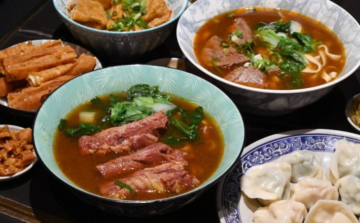 忠孝復興美食全攻略：在地人私藏餐廳與避坑指南